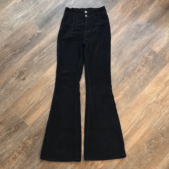 We The Free Women’s Size 24 Super High Rise Jayde Corduroy Flare Black Jean Pant - Picture 1 of 14